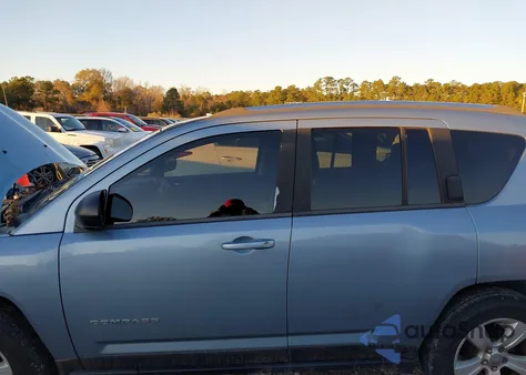 2013 Jeep Compass Sport из США, поврежденный, VIN 1C4NJDBB5DD228843